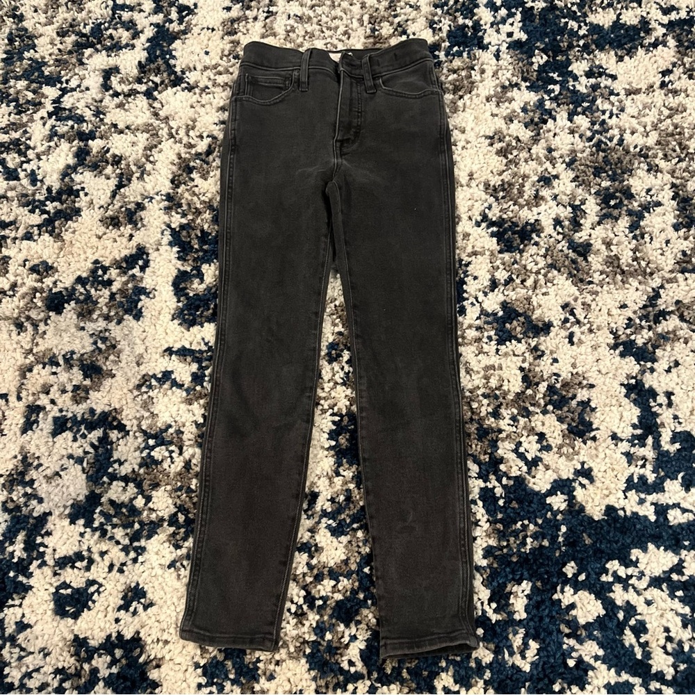 Madewell Petite 10" High-Rise Skinny Jeans • Black Skinny Jeans • 25P